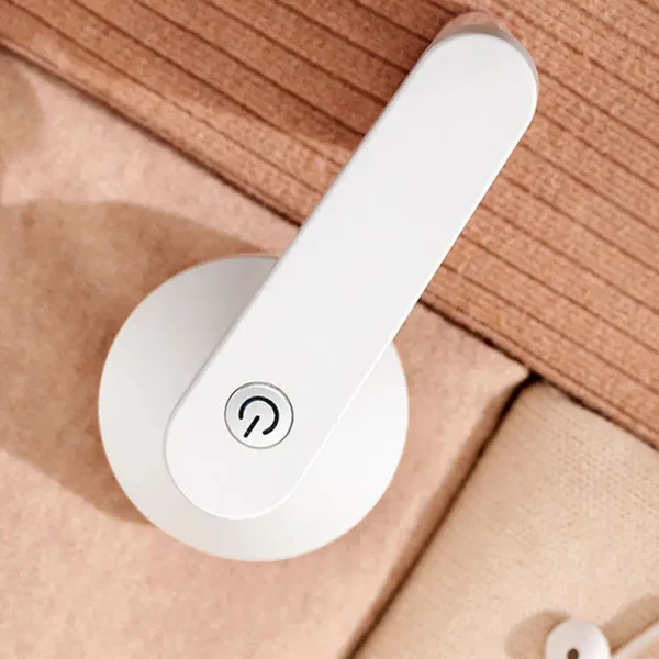 Portable USB Rechargeable Fabric Shaver & Lint Remover