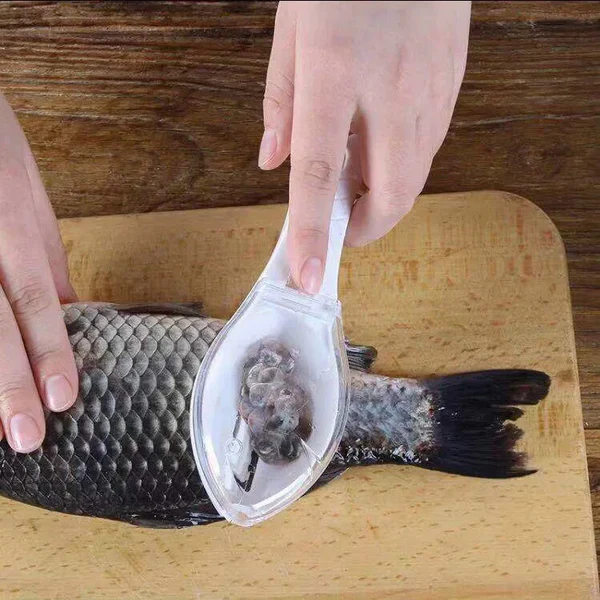 Plastic Fish Scale Remover with Cover